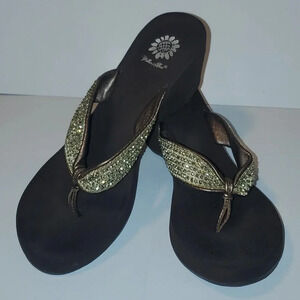 Yellow Box Gold/Bronze Wedge Flip Flops Style Puffy Size 10M